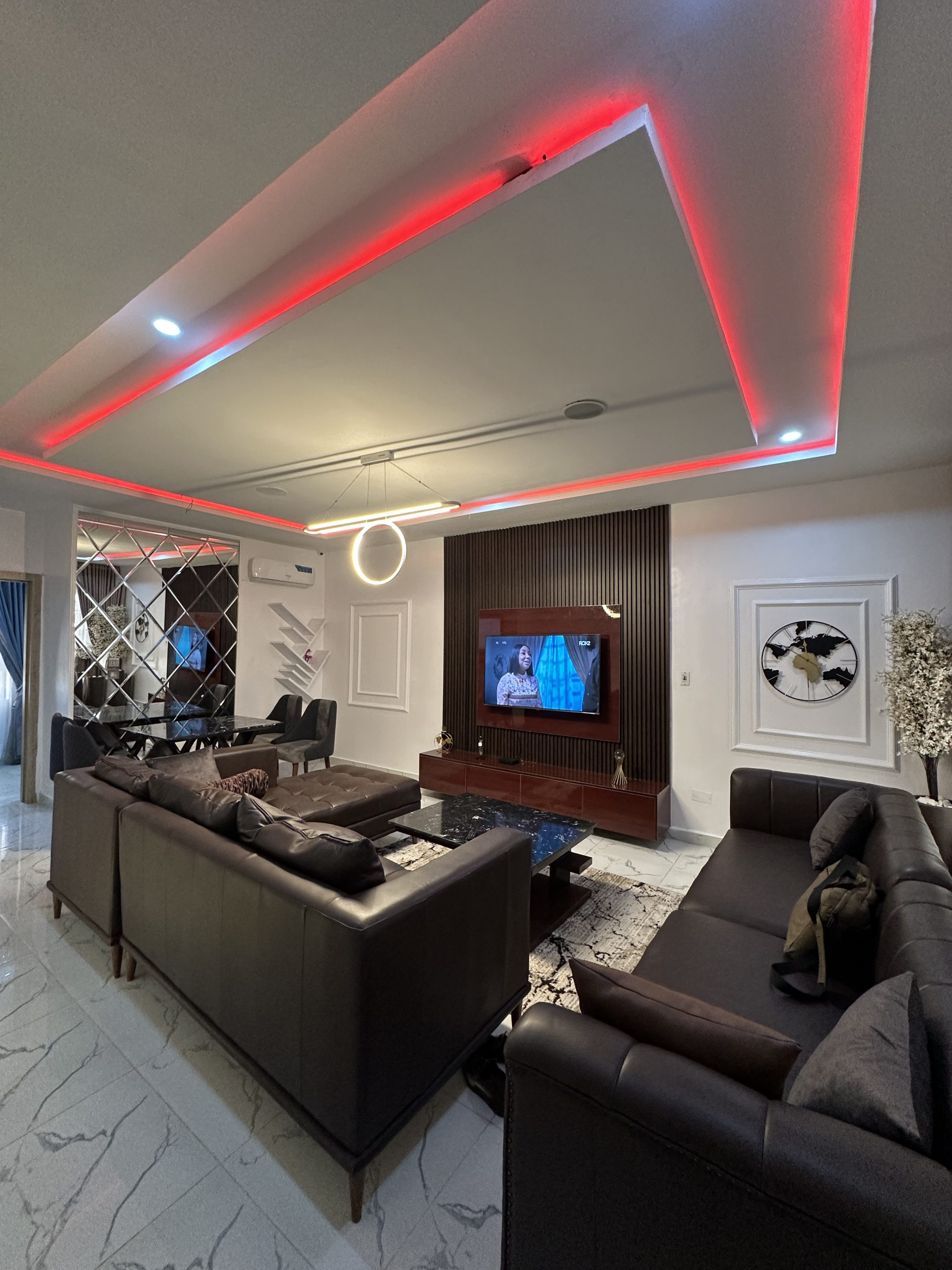 Short stay apartment in Lekki living room